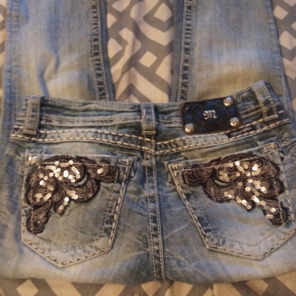 Miss Me (Cutoff) Capris